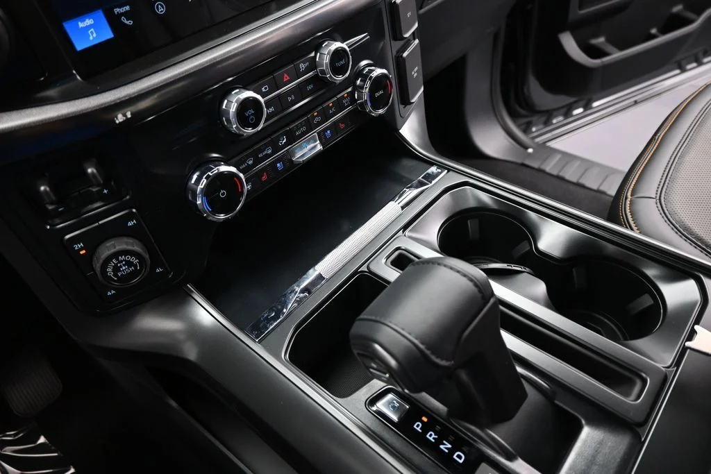 New 2026 Carbonized Gray Metallic Ford Tremor image 16