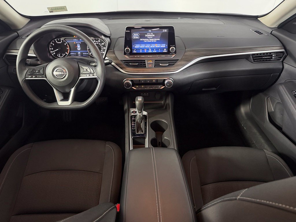Used 2025 Silver Nissan 2.5 SV image 13