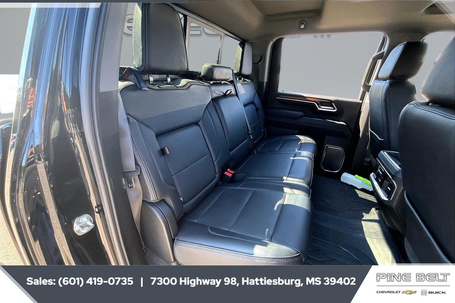 Used 2024 Onyx Black GMC Denali image 21