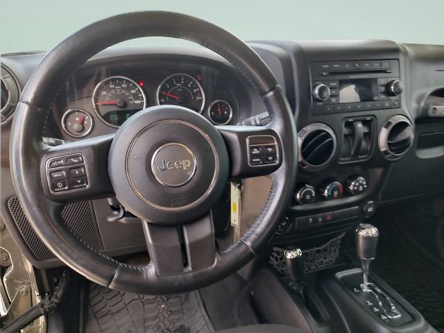 Used 2016 Green Jeep Sport image 10