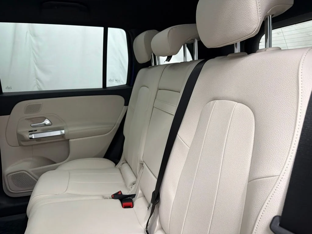 New 2026 Blue Mercedes-Benz GLB 250 image 18