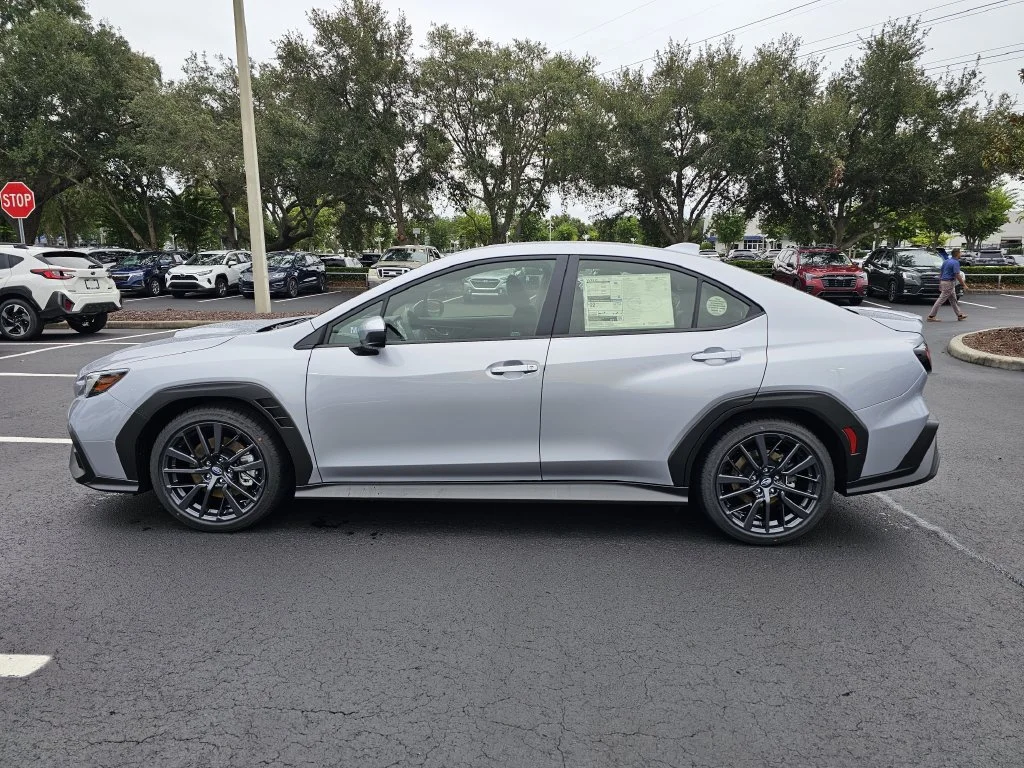 New 2026 ICE SILVER METALLIC Subaru Premium image 5