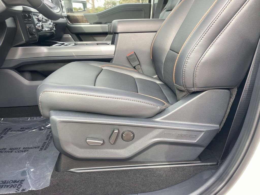 New 2026 Star White Metallic Tri-Coat Ford F-250® Lariat® image 13