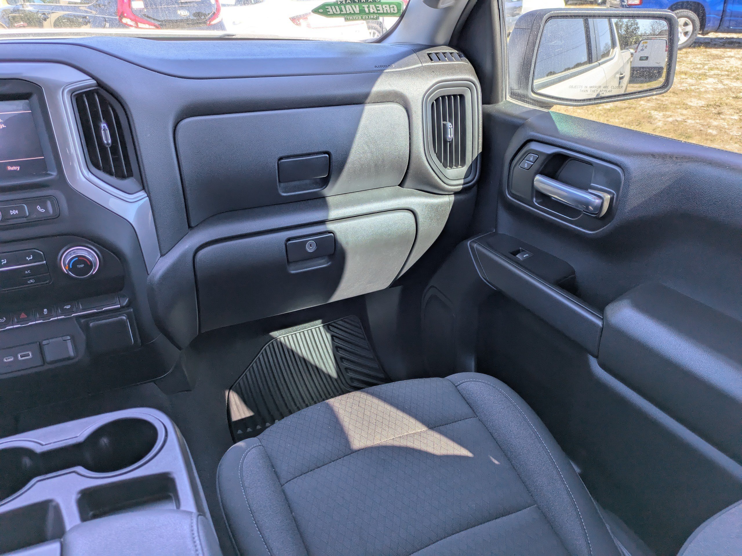 Used 2022 Summit White Chevrolet Custom image 16