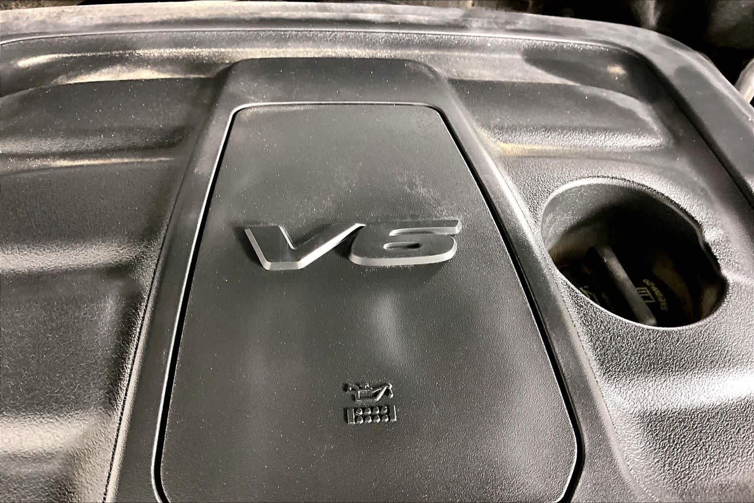 Used 2021 Diamond Black Crystal Pearlcoat Jeep Limited X image 32