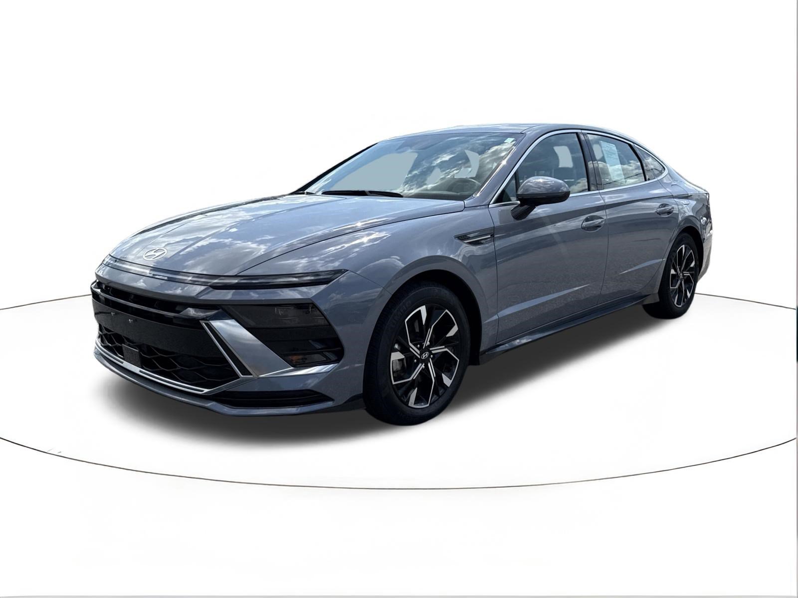 Used 2025 Transmission Blue Hyundai SEL image 7