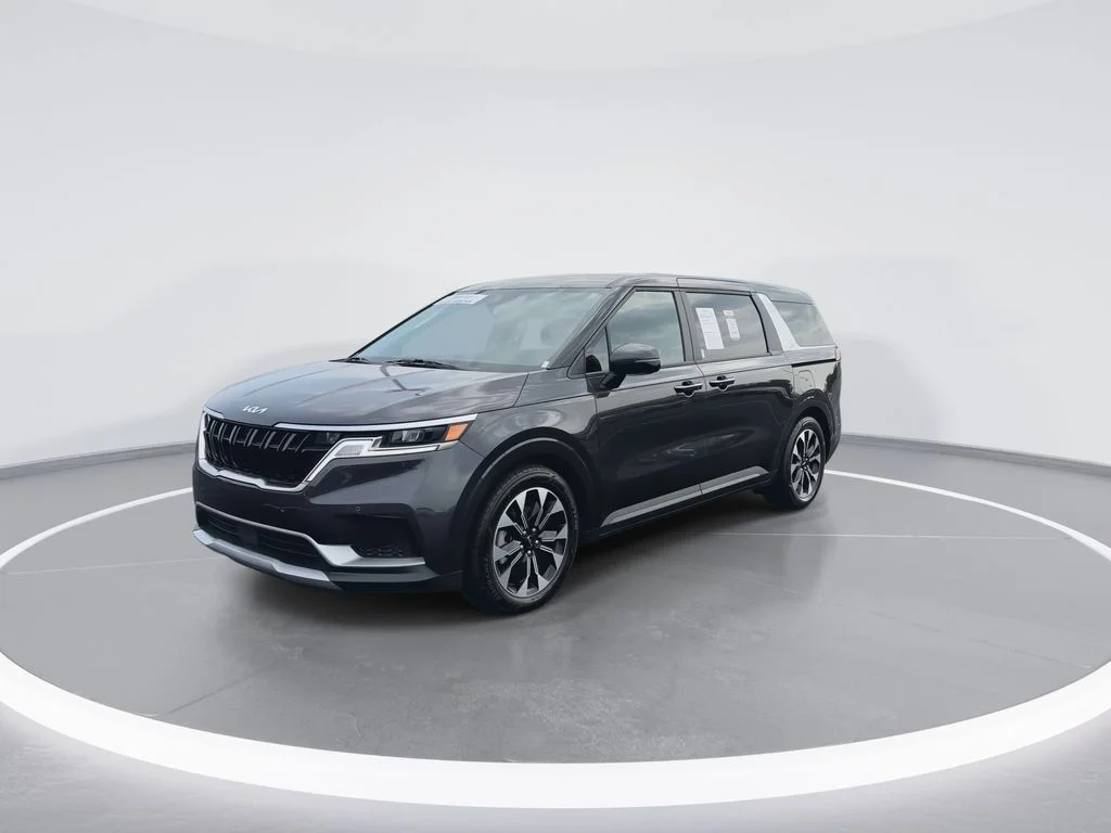 Used 2024 Gray Kia EX image 4