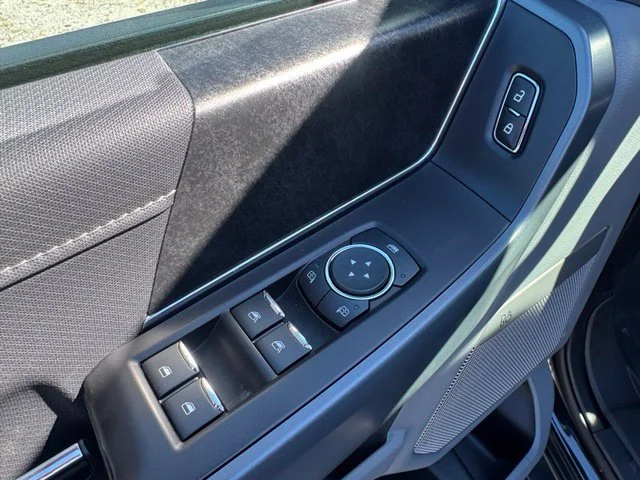 Used 2021 Blue Ford XLT image 20