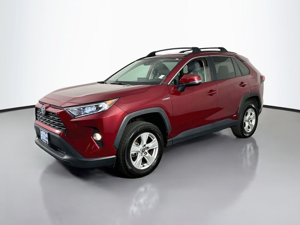 Used 2021 Pearl Toyota XLE image 4