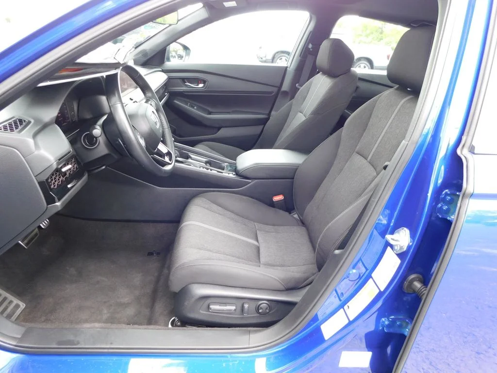 Used 2025 Blue Honda Sport image 13