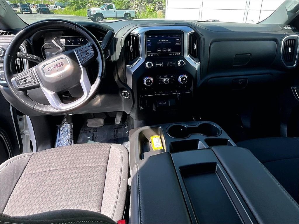 Used 2021 White GMC Elevation image 21