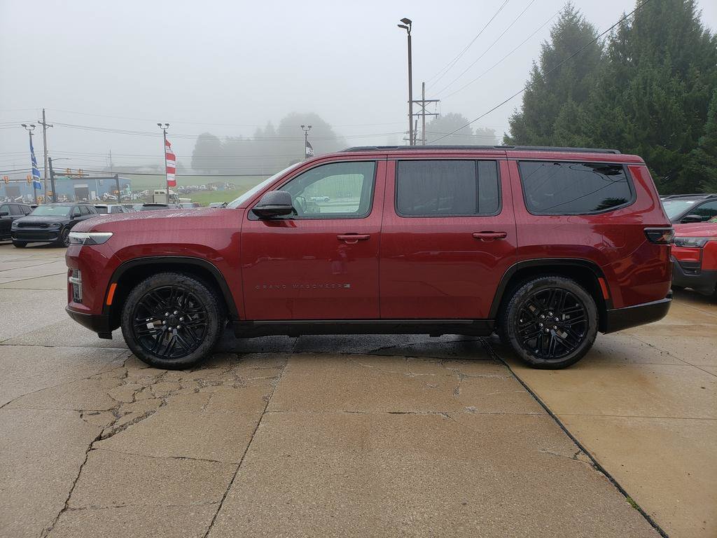 New 2026 Velvet Red Pearl-Coat Exterior Paint Jeep Limited Reserve image 7