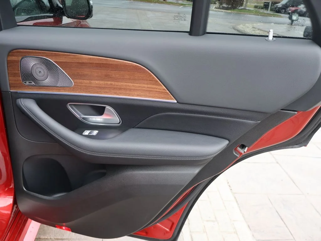Used 2025 MANUFAKTUR Cardinal Red Mercedes-Benz GLE 450 image 16