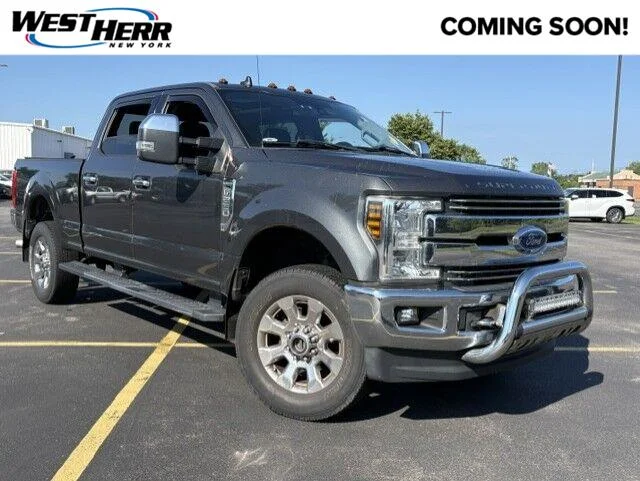 Used 2019 Magnetic Ford LARIAT image 1