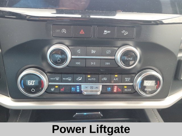 Used 2024 Black Metallic Ford XLT image 9