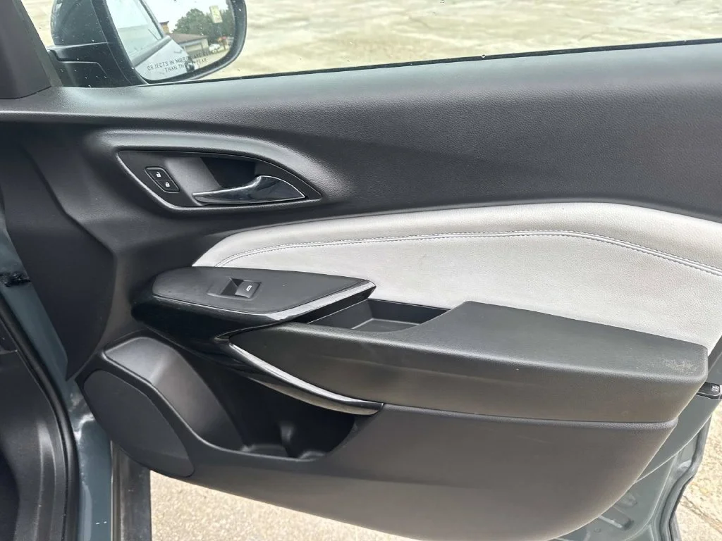 Used 2025 Gray Chevrolet LT image 21