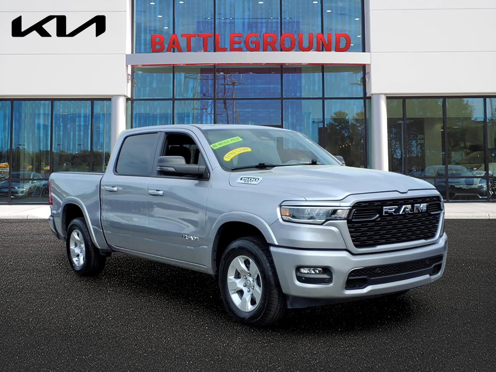 2025 RAM 1500 Big Horn/Lone Star 4x4 Crew Cab 5'7's photo