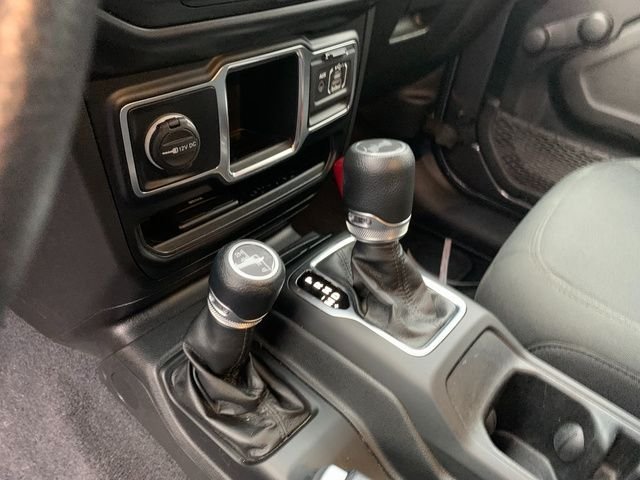Used 2021 Gray Jeep Sport image 8