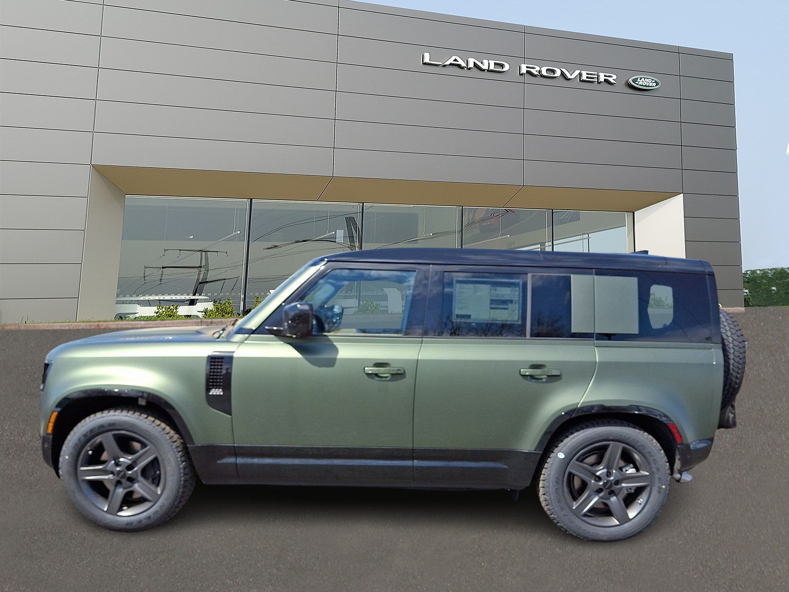 New 2026 Woolstone Green Land Rover P500 X-Dynamic SE image 6