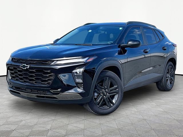 Used 2025 Mosaic Black Metallic Chevrolet ACTIV image 3