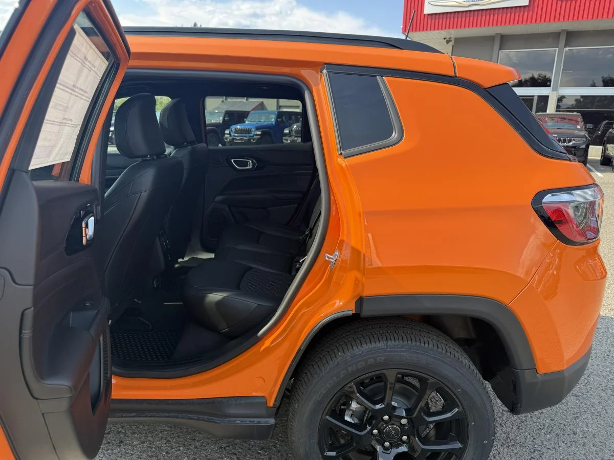 New 2026 joose (pl4) Jeep Altitude image 18