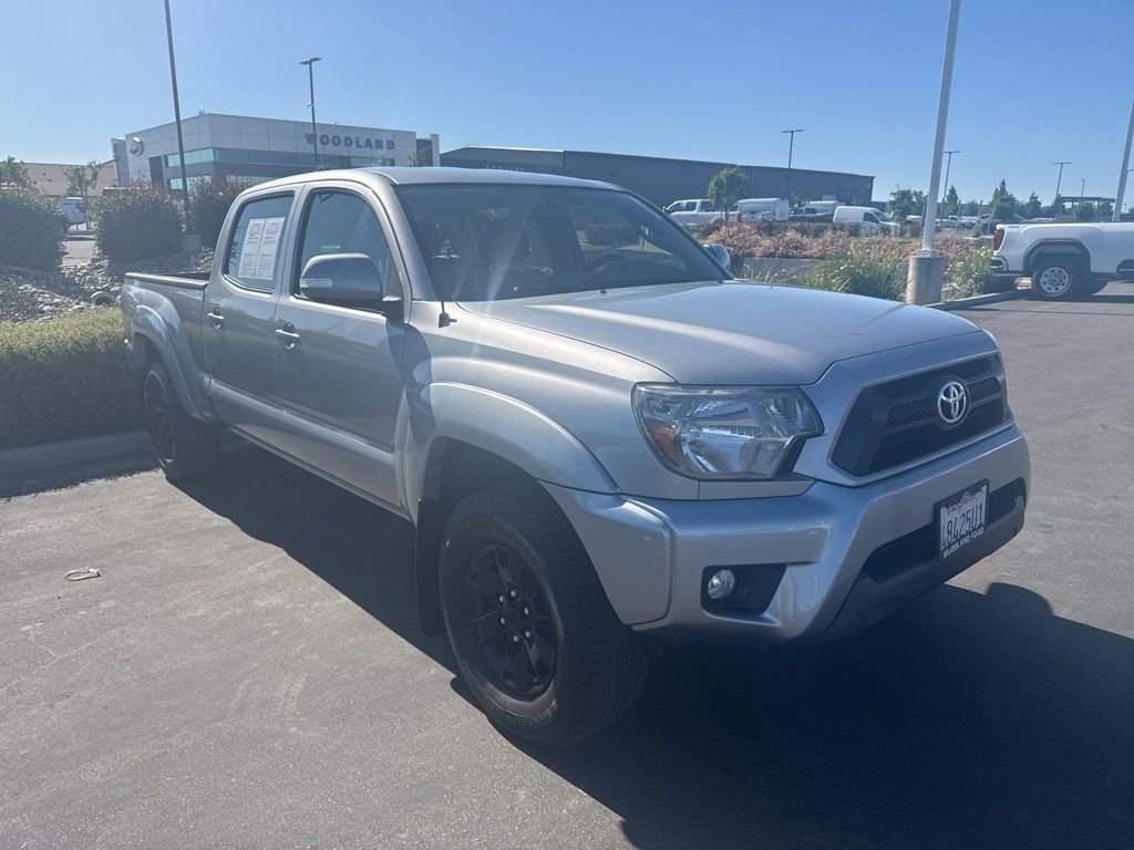 Used 2015 Silver Toyota  image 1