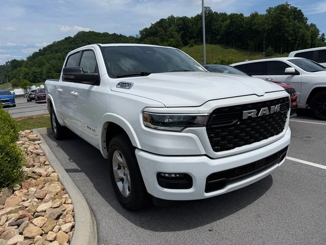 Used 2025 White Ram Big Horn/Lone Star image 18
