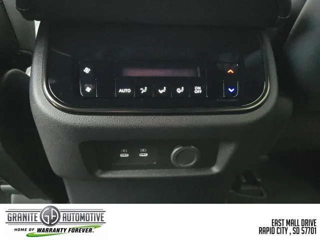2026 Nissan Armada PRO-4X - Photo 20