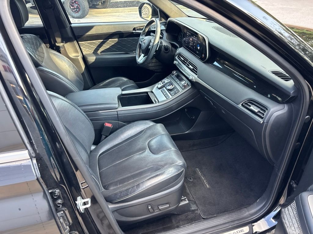 Certified Used 2020 Black Hyundai Limited image 12