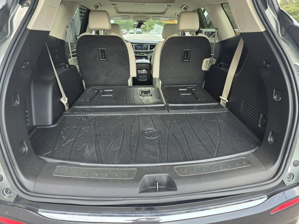 Certified Used 2023 Includes Pitch Dark Night lower exterior accent color.) Buick Essence image 19