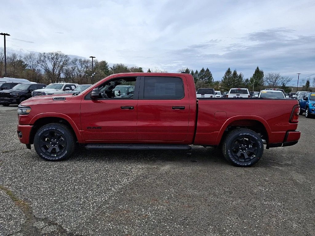New 2026 Molten Red Pearl-Coat Exterior Paint RAM Big Horn image 5