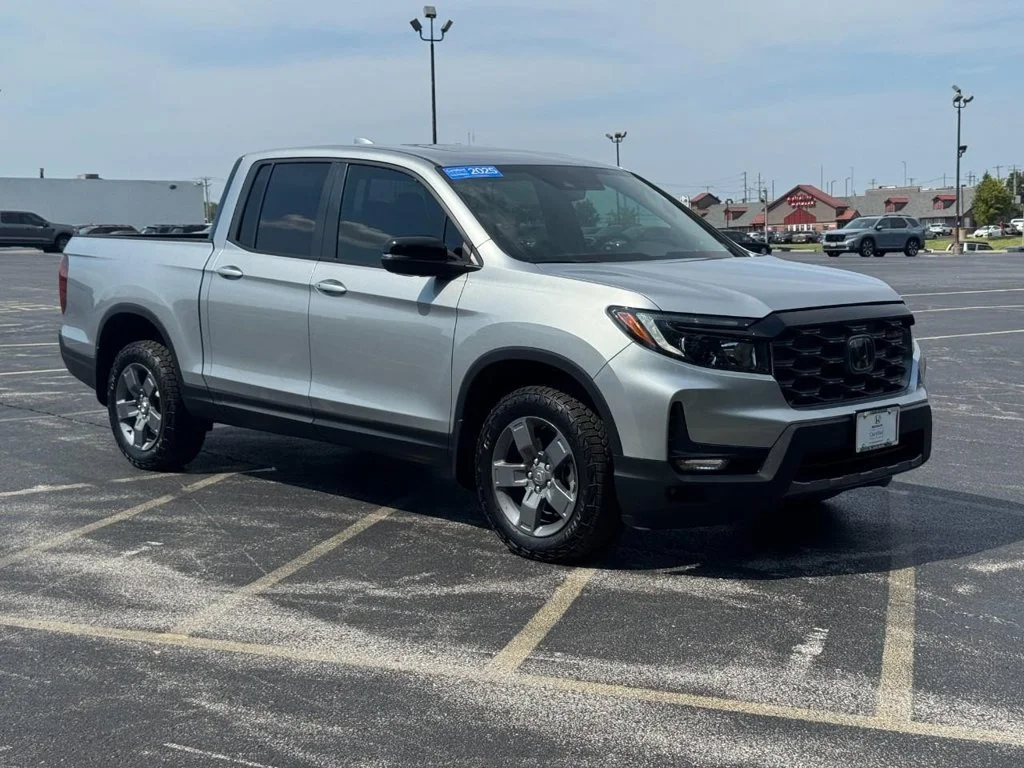 Certified Used 2025 Silver Honda TrailSport image 2