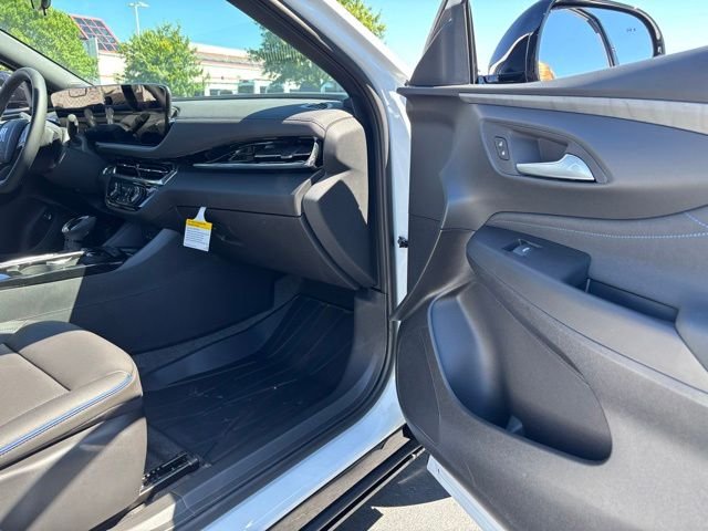 New 2026 Summit White Buick Sport Touring image 31