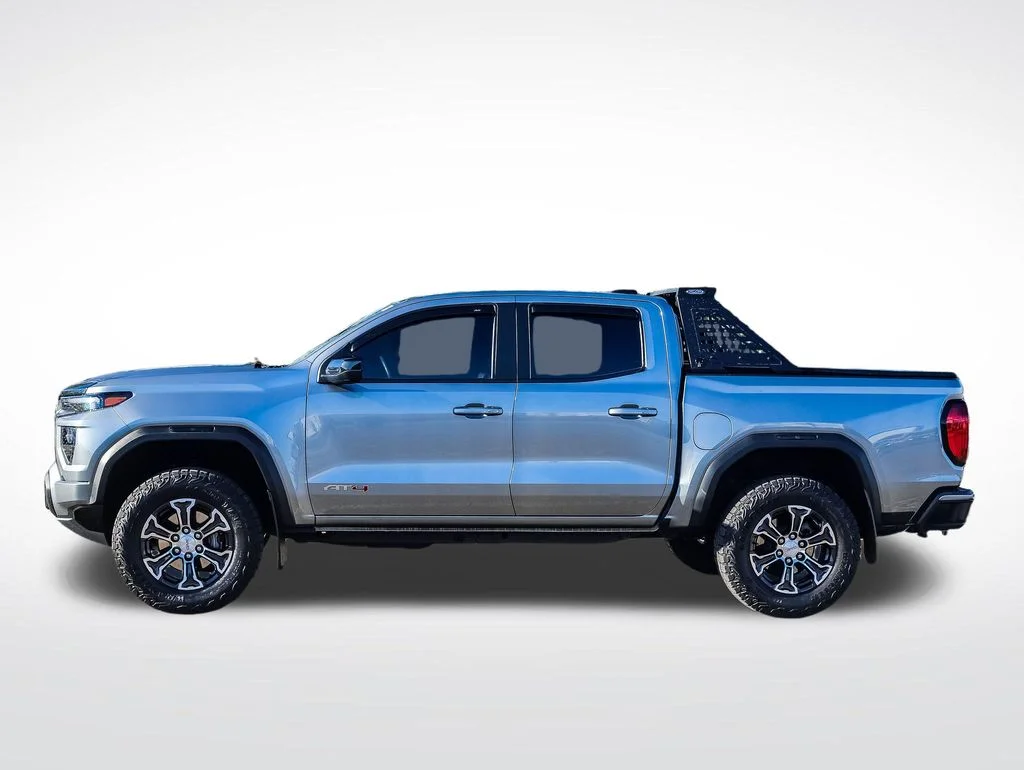 Used 2024 GMC Canyon AT4 with VIN 1GTP6DEKXR1119891 for sale in Minneapolis, Minnesota