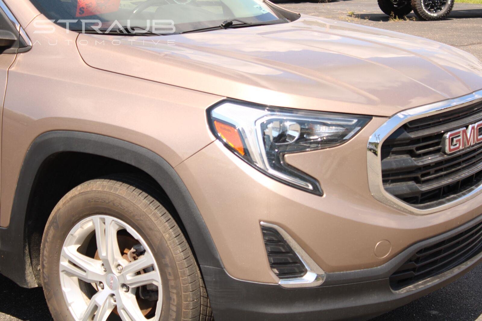 Used 2019 Coppertino Metallic GMC SLE image 10