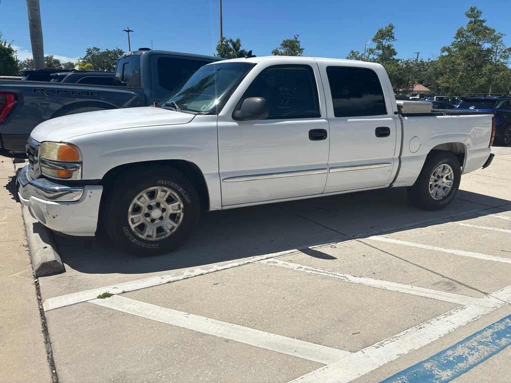 Used 2006 Summit White GMC SLT image 3