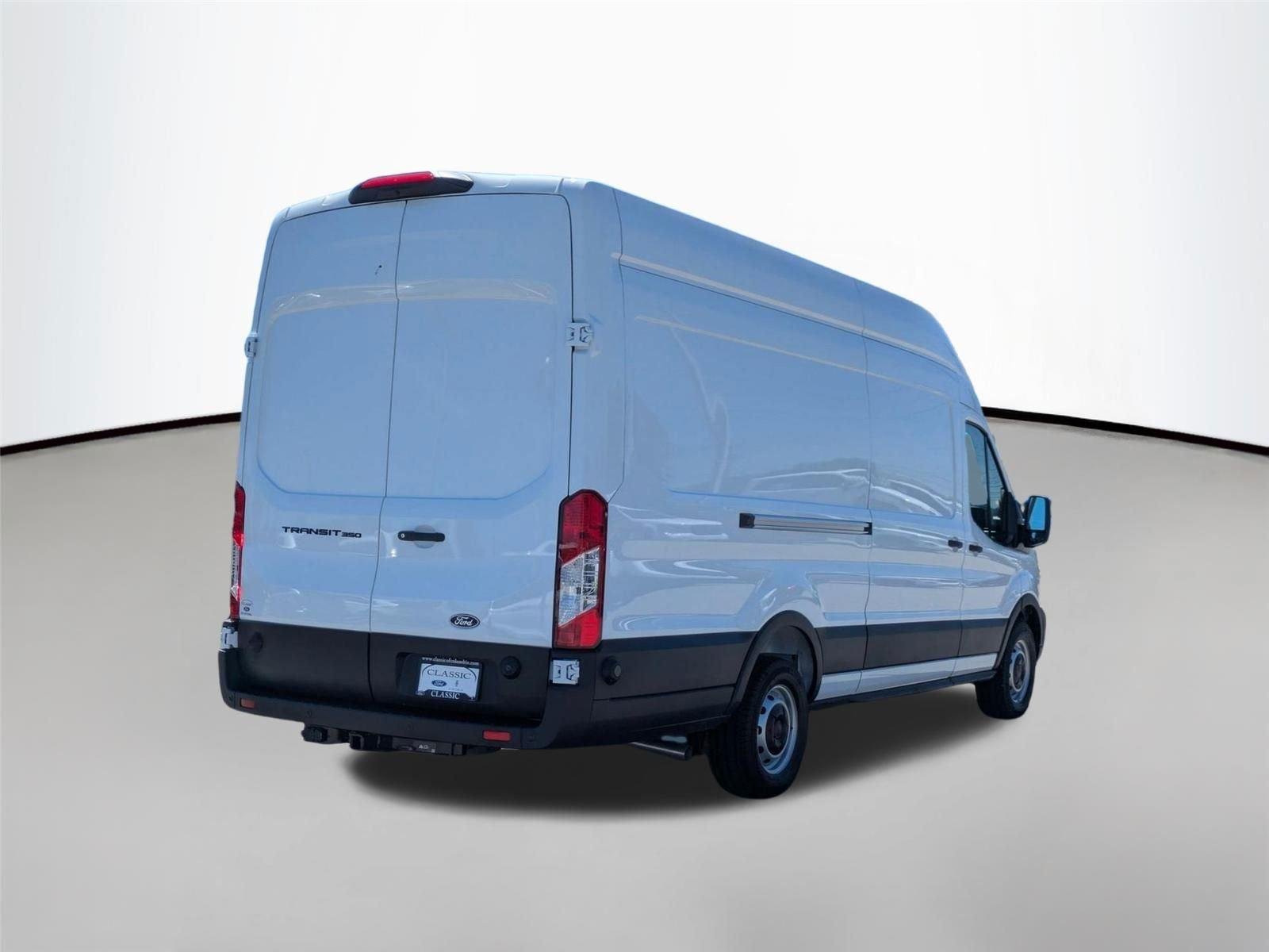 New 2026 Oxford White Ford Cargo Van image 5
