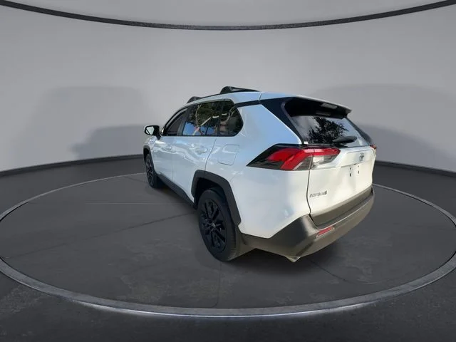 2024 Toyota RAV4 XLE Premium - Photo 6