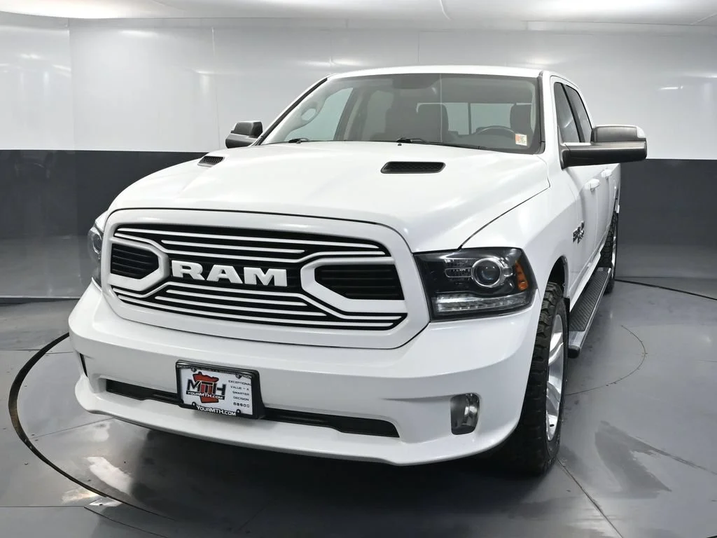 Used 2018 White Ram Sport image 9