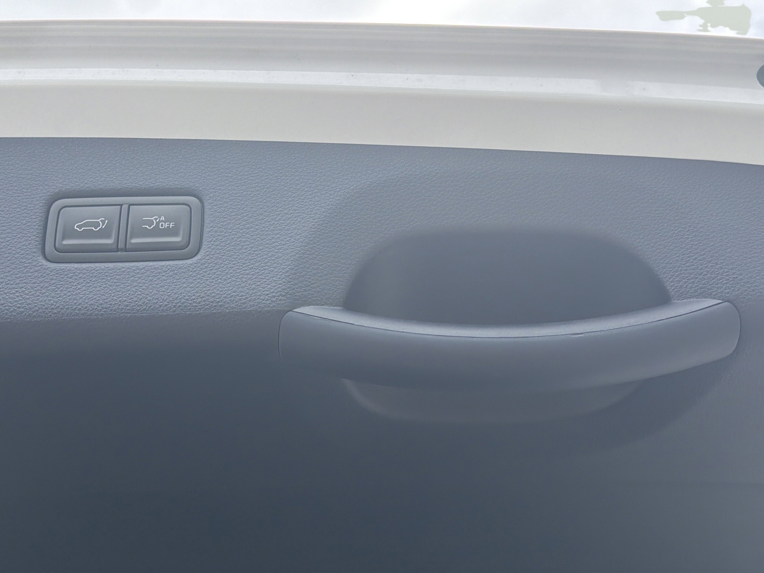 New 2026 Snow White Pearl Kia EX image 25