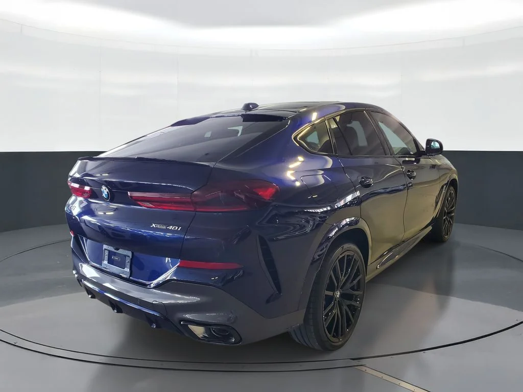 New 2027 Tanzanite Blue II Metallic BMW xDrive40i image 3