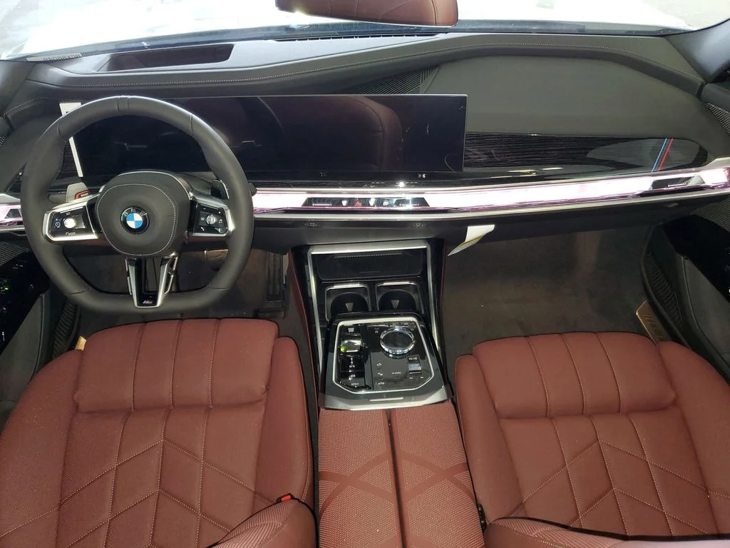 New 2026 Alpine White BMW 740i image 13