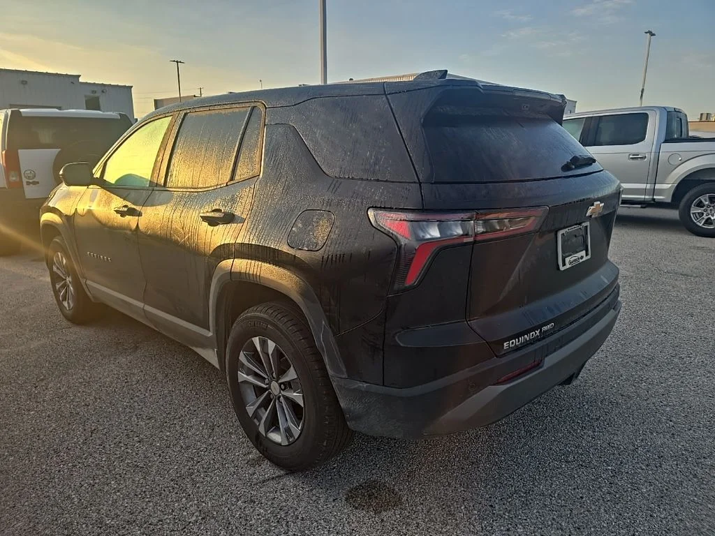 Used 2025 Black Chevrolet LT image 4