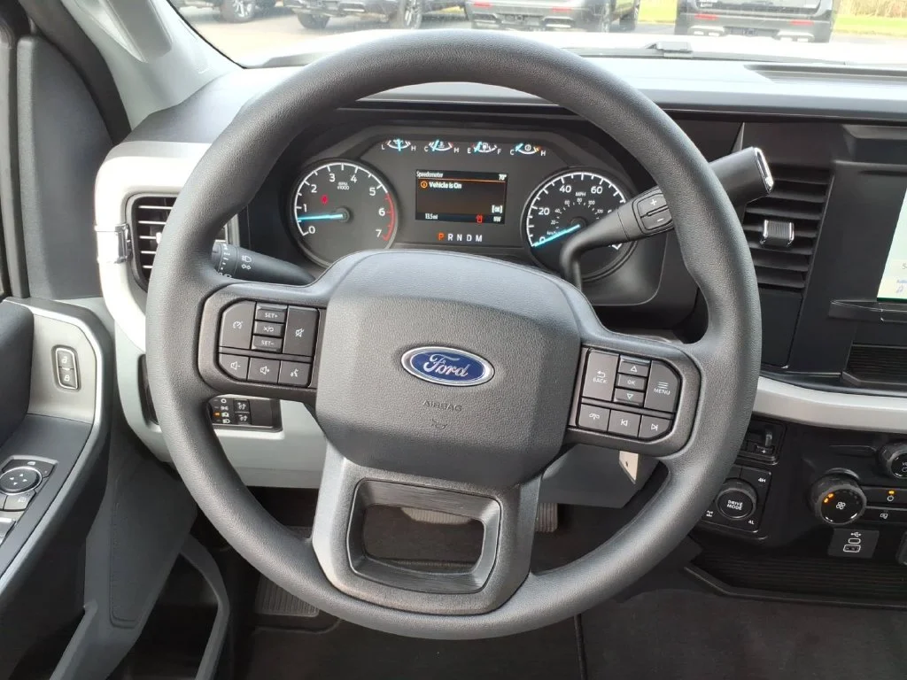 New 2026 Oxford White Ford F-350® XL image 20