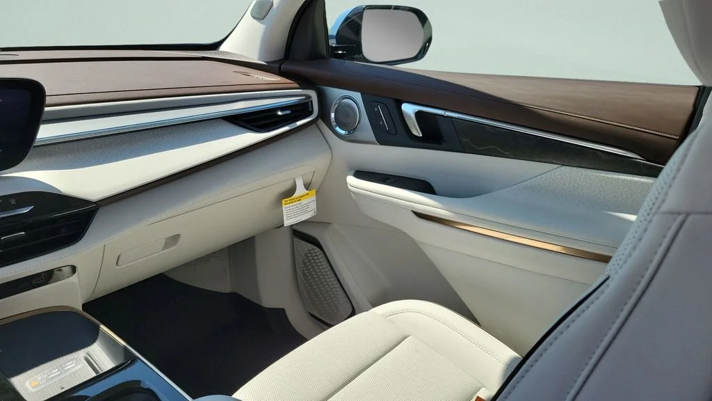 New 2026 Ocean Blue Metallic Buick Avenir image 16