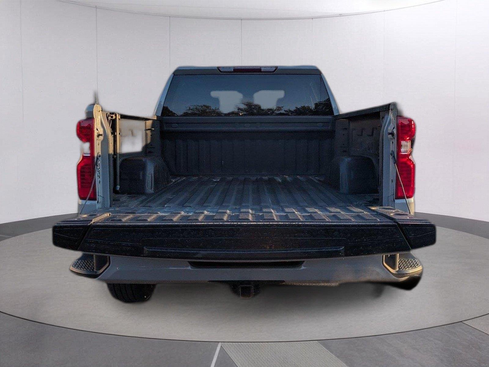 Used 2024 Slate Gray Metallic Chevrolet Custom image 5