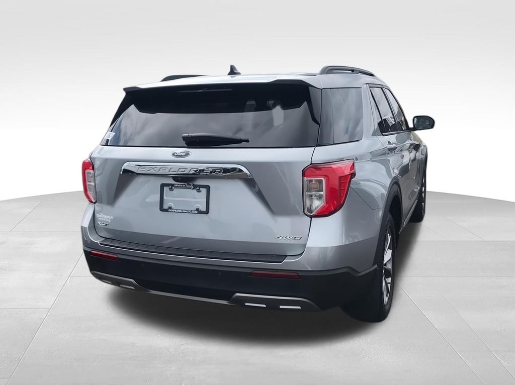 Used 2022 Silver Ford XLT image 8