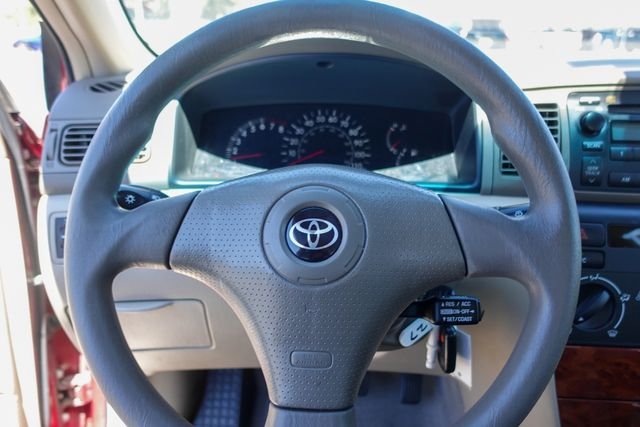 Used 2005 Red Toyota LE image 13