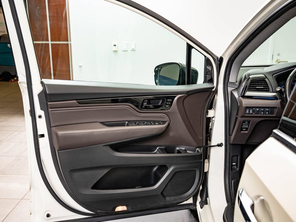 Used 2019 White Diamond Pearl Honda Elite image 28