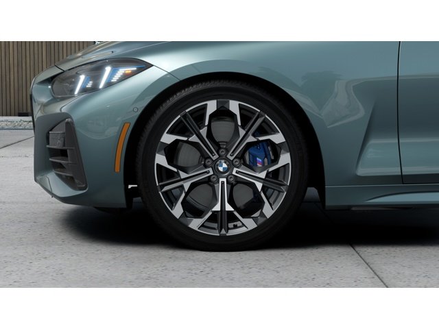 New 2027 Cape York Green Metallic BMW  image 7